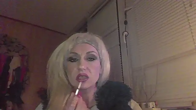 LilaniLoverx online show from April 24, 2026, 10:01 pm