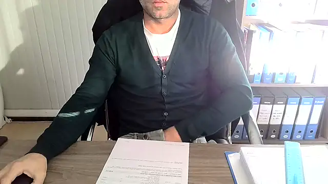 Evasionee online show from December 17, 2025, 8:09 am