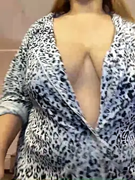 kittykelly online show from October 30, 2025, 10:06 am