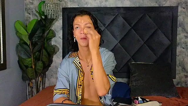 Indi rave online show from November 22, 2025, 1:43 pm