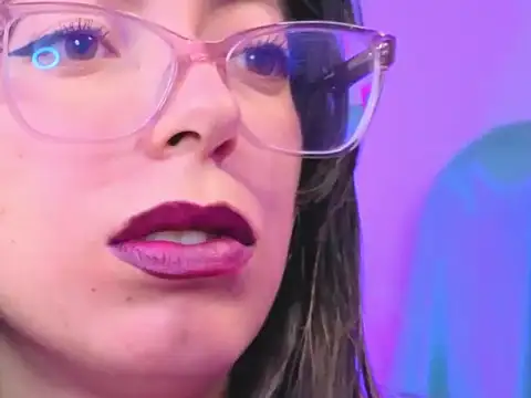 zylla storn online show from February 11, 2026, 8:19 am