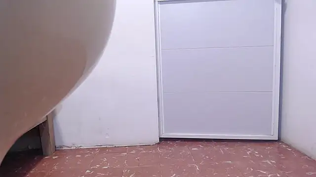 Giselle Max online show from October 25, 2025, 12:23 pm