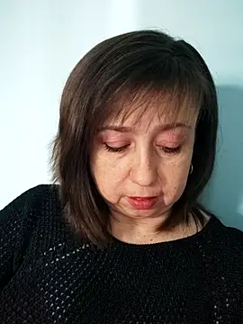MaryKiki5619 online show from May 15, 2026, 1:29 pm