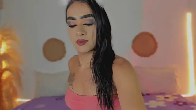 Maria Jhonees online show from November 11, 2025, 4:01 am