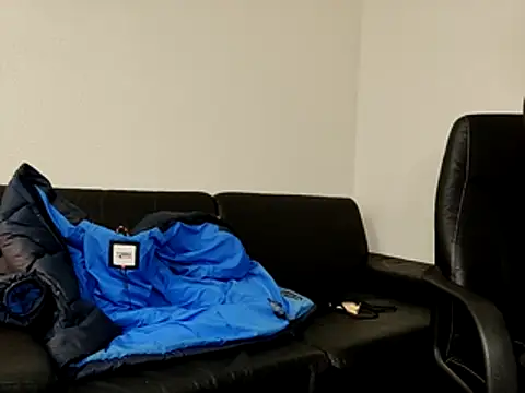 stripcumboy online show from December 5, 2025, 5:53 pm