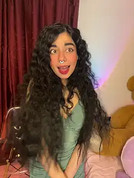 Snapshot of wetbyAlice chatting on February 18, 2026, 11:33 pm wetbyAlice online show from February 18, 2026, 11:33 pm