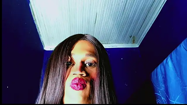 Kloe cardashan online show from October 29, 2025, 3:09 am