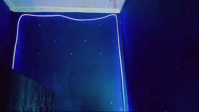 Kloe cardashan online show from November 17, 2025, 6:30 am