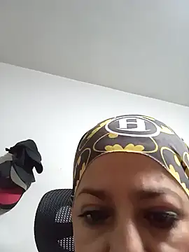 LAPOTRA 04 online show from November 24, 2025, 2:17 pm