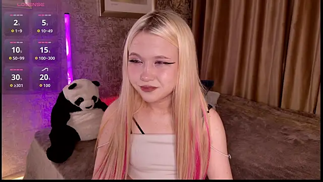 VivieSunn online show from April 30, 2026, 3:07 pm