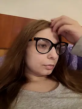 sweetbabygirlforyou online show from April 14, 2026, 7:58 am