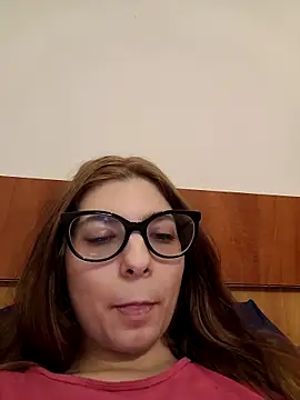 sweetbabygirlforyou online show from April 19, 2026, 3:55 pm