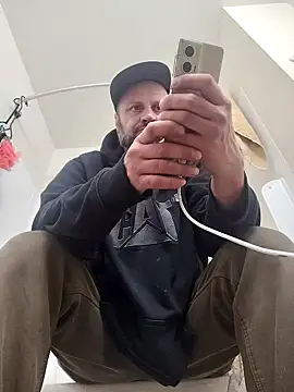 Fuckboyguyman online show from November 7, 2025, 8:42 pm