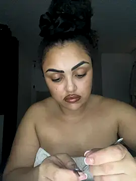 Snapshot of CaramelCarmenxox chatting on November 22, 2025, 10:20 pm CaramelCarmenxox online show from November 22, 2025, 10:20 pm
