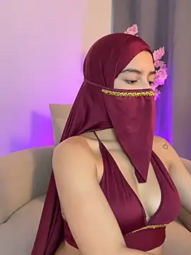 shaima   online show from April 20, 2026, 9:05 pm