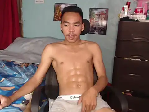 slimraz02 online show from March 12, 2026, 12:28 am