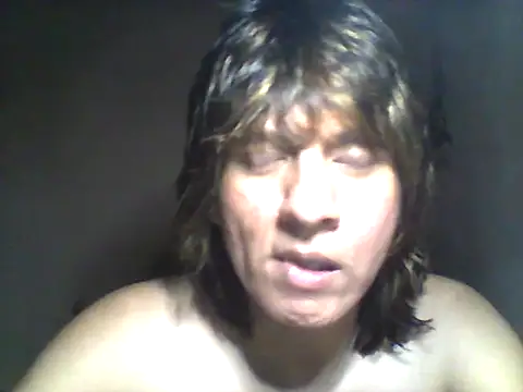 Snapshot of Robbie_78 chatting on May 8, 2026, 2:39 am Robbie 78 online show from May 8, 2026, 2:39 am