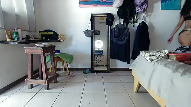 eleganceafterdark online show from February 19, 2026, 6:37 pm