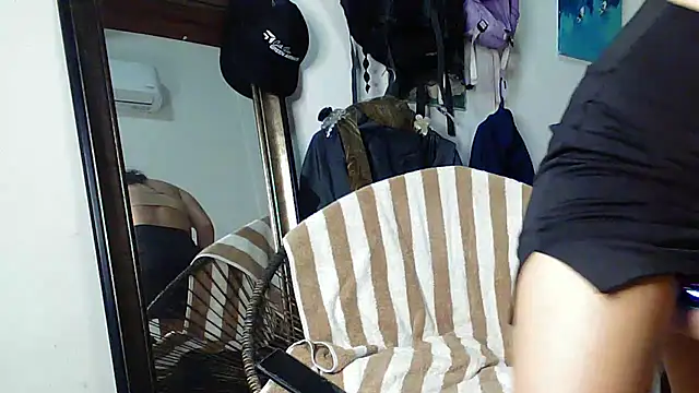 eleganceafterdark online show from February 23, 2026, 4:21 am