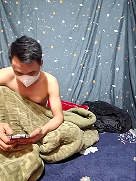 Phoena-a online show from December 20, 2025, 11:56 pm