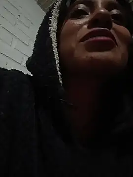 Snapshot of YeseniaRodriguez3 chatting on November 8, 2025, 12:22 am YeseniaRodriguez3 online show from November 8, 2025, 12:22 am