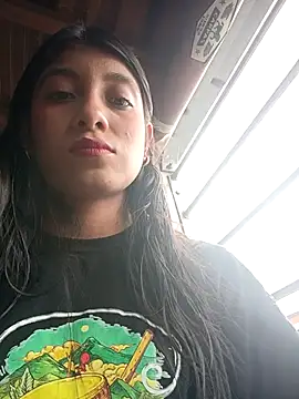 Snapshot of YeseniaRodriguez3 chatting on November 15, 2025, 4:36 pm YeseniaRodriguez3 online show from November 15, 2025, 4:36 pm