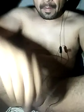 Leocuma82 online show from January 18, 2026, 3:43 am