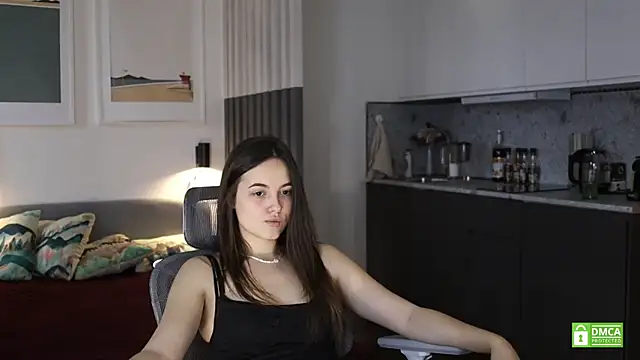 amelie shine online show from October 30, 2025, 11:22 am