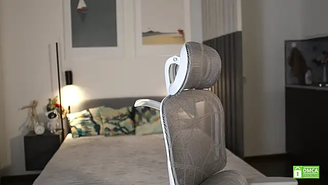 amelie shine online show from November 9, 2025, 12:47 pm