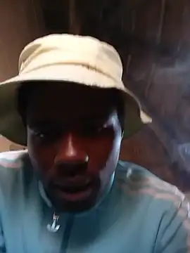 younggblackkCOCK19 online show from July 17, 2026, 1:51 pm