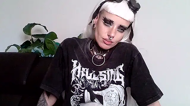 eva nexus online show from November 3, 2025, 5:58 pm