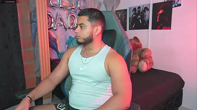 Tiler wolker online show from March 13, 2026, 1:34 am