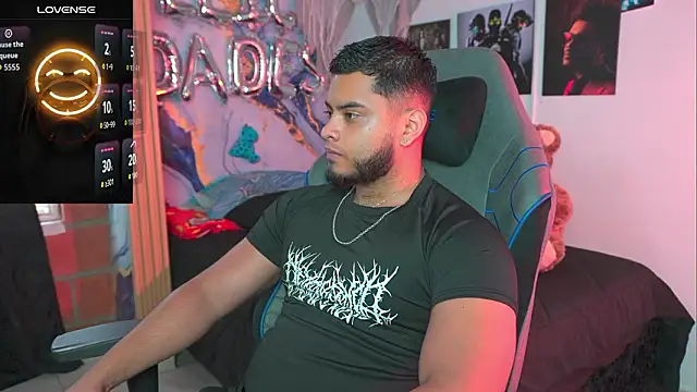 Tiler wolker online show from March 28, 2026, 9:47 pm