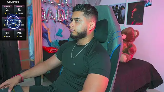 Tiler wolker online show from April 8, 2026, 10:21 pm