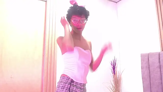 Athenea Zoe online show from October 29, 2025, 7:59 pm