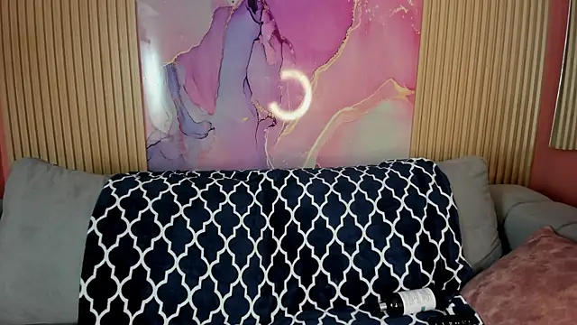 NhoanBrunette online show from November 11, 2025, 12:49 pm