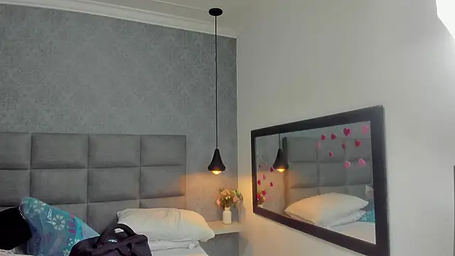 Luna Bella3 online show from February 23, 2026, 12:13 pm