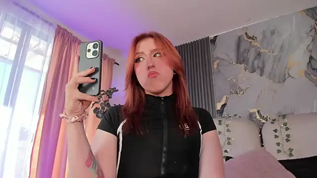 JanneBlossom  online show from April 20, 2026, 9:49 pm