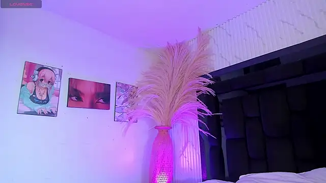 JanneBlossom  online show from July 17, 2026, 7:52 pm
