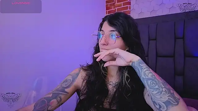 Snapshot of ghostwomaan chatting on February 17, 2026, 12:01 pm ghostwomaan online show from February 17, 2026, 12:01 pm