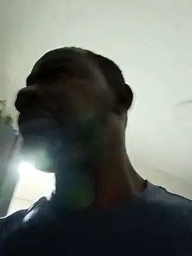 shoodly99 online show from January 8, 2026, 2:14 am