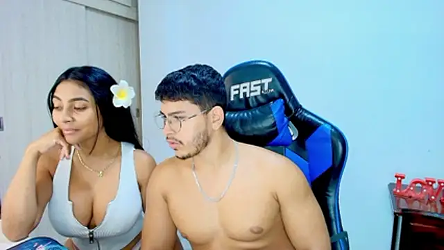 sophia and alex online show from December 19, 2025, 12:39 am