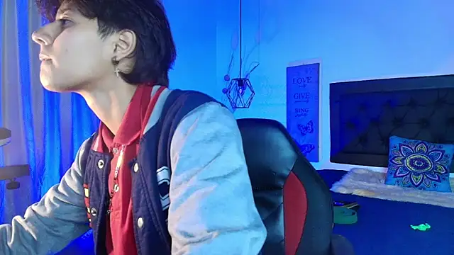 Snapshot of Ghost__Girl_ chatting on November 11, 2025, 1:49 am Ghost Girl online show from November 11, 2025, 1:49 am