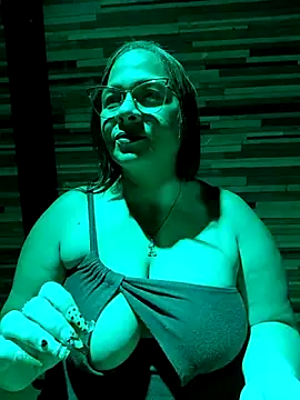 Snapshot of Angie_milf50 chatting on June 28, 2026, 4:07 am Angie milf50 online show from June 28, 2026, 4:07 am
