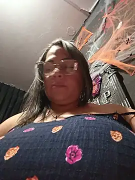 Snapshot of Angie_milf50 chatting on July 12, 2026, 12:56 am Angie milf50 online show from July 12, 2026, 12:56 am