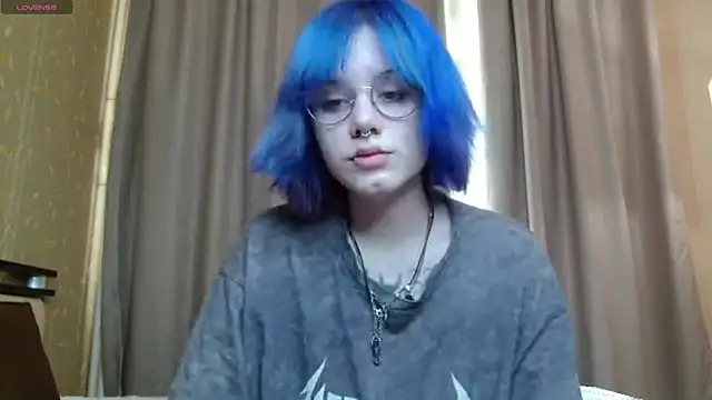 KellePourier online show from April 22, 2026, 6:38 am