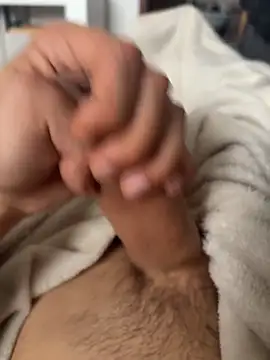 ariesss  online show from February 14, 2026, 12:57 pm