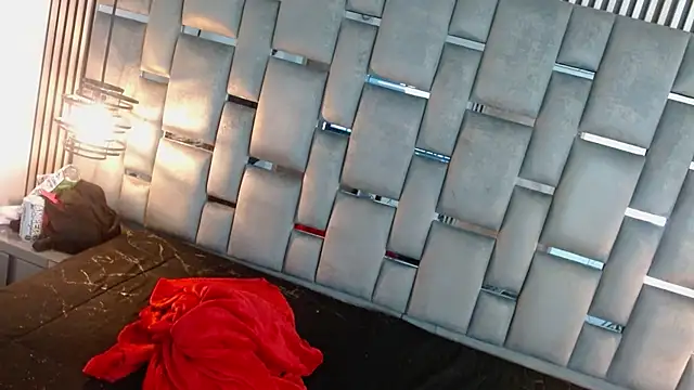 Memi xxx online show from November 14, 2025, 2:43 am