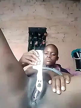 Blondecurv24 online show from November 24, 2025, 10:15 am