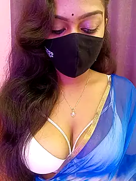 menaxi-baby7 online show from December 19, 2025, 4:41 am